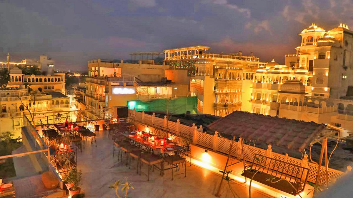 Romantic Rooftop Restro Udaipur