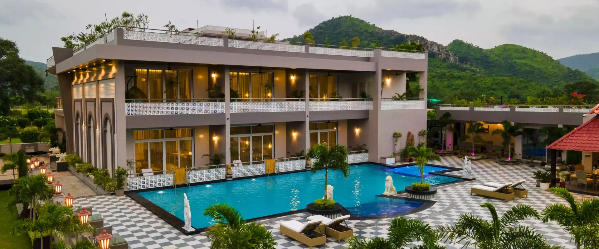 Best-Luxury-Villa-in-Udaipur