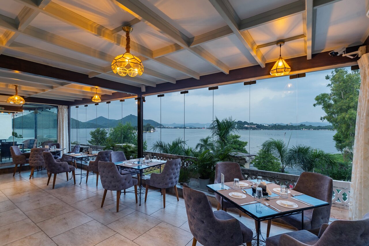 Panna Vilas Restaurant & Lounge